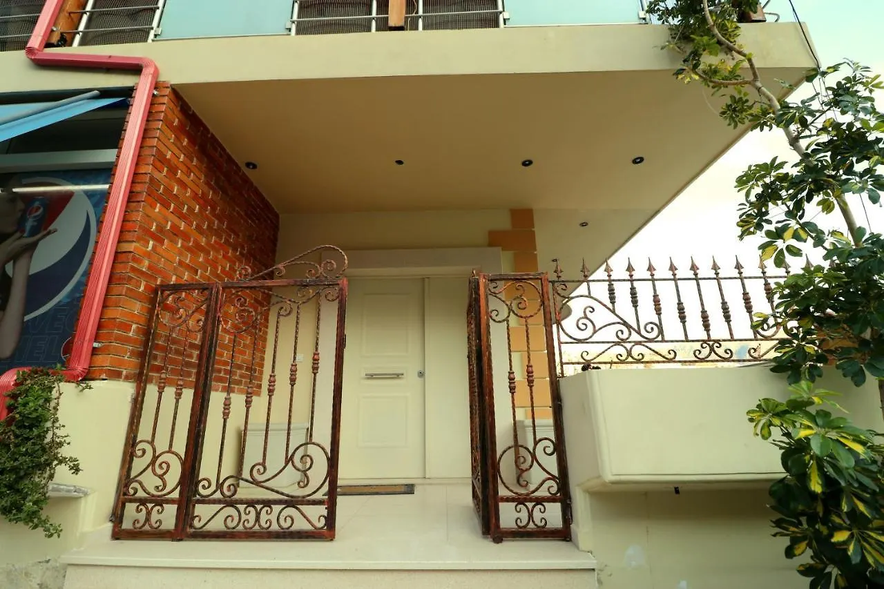 Fegi Rooms 히마레 여관
