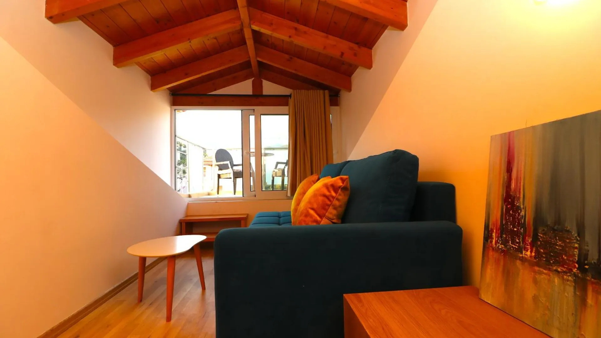 Fegi Rooms Himare Locanda